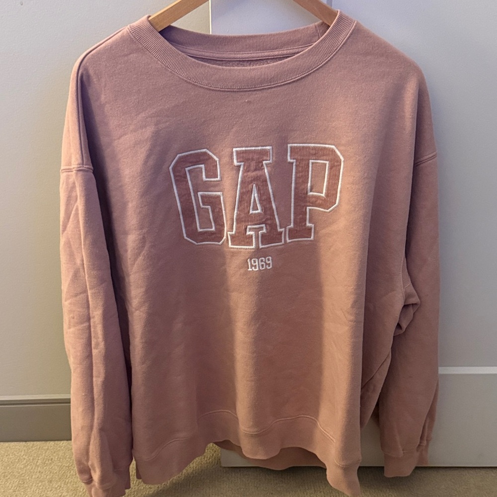 GAP Women's Blush Crew Neck Sweater